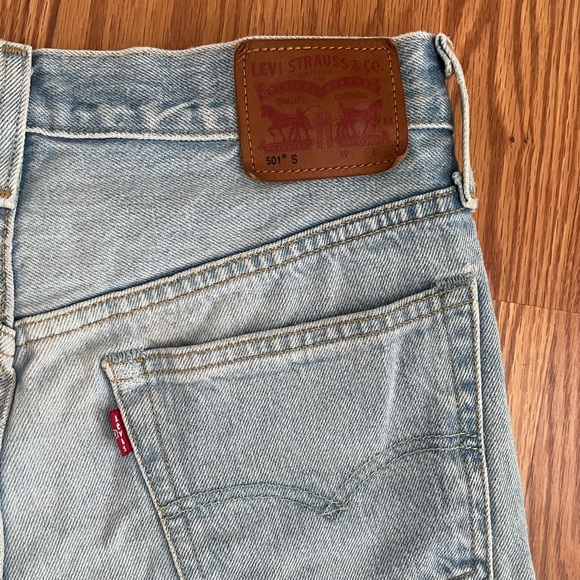 Vintage 501 Levi shorts size 26 - Picture 5 of 5